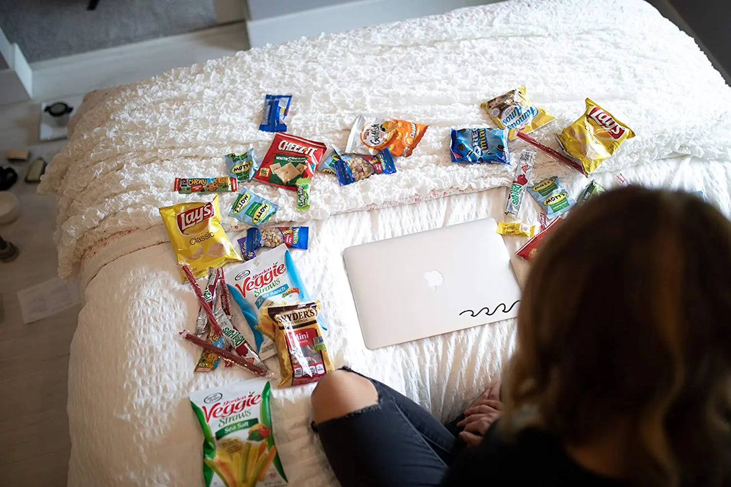 Snack Box Variety Pack (40 Count) Candy Gift Basket - College Student Care Package, Prime Food Arrangement Chips, Cookies, Bar's